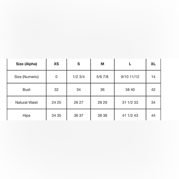 Urban Outfitters Tatum Textured Bike Shorts in LT Green - Picture 8 of 8